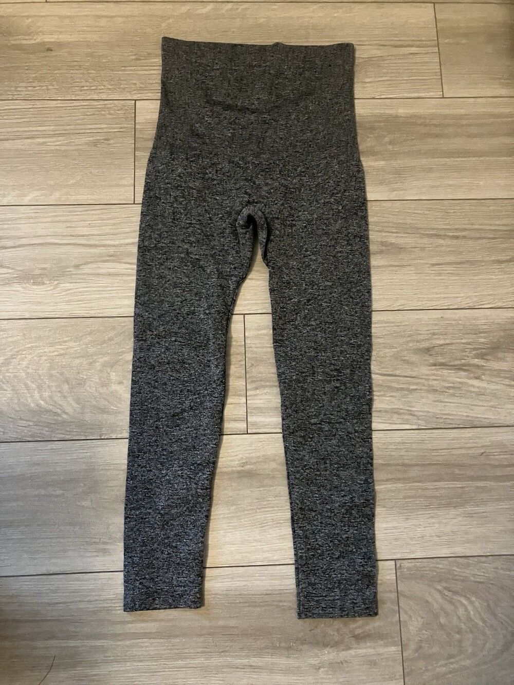 Shapermint leggings size Medium black/white speckled shapewear tummy control